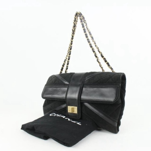 Authentic Chanel Black Suede Reissue Flag Flap - Picture 1 of 12